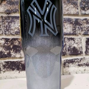 Team trio 32oz tumbler